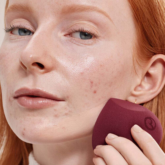 SOFT TOUCH MAKEUP BLENDING SPONGE